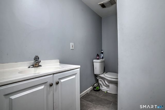 22 Ashley Street, Waterbury, CT 06704