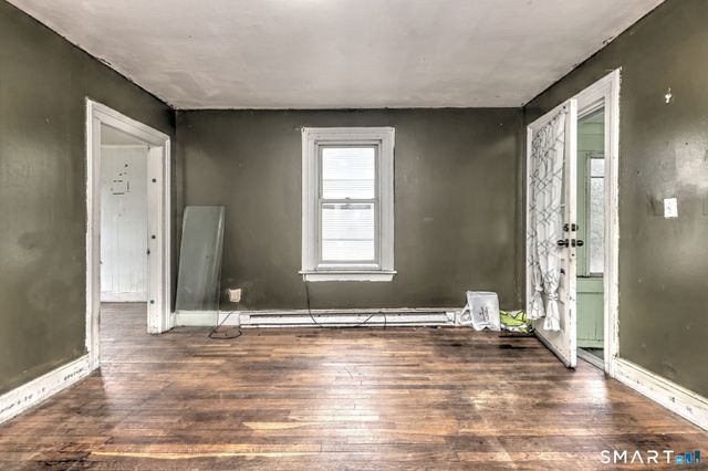 22 Ashley Street, Waterbury, CT 06704