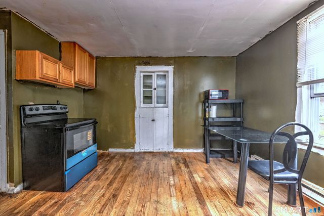 22 Ashley Street, Waterbury, CT 06704