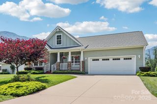 8 Amos Court, Maggie Valley, NC 28751