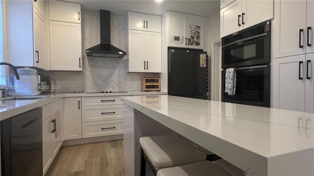 13540 NW 7th Ct 13540, Pembroke Pines, FL 33028