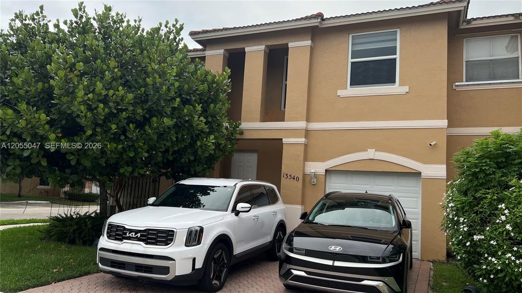 13540 NW 7th Ct 13540, Pembroke Pines, FL 33028