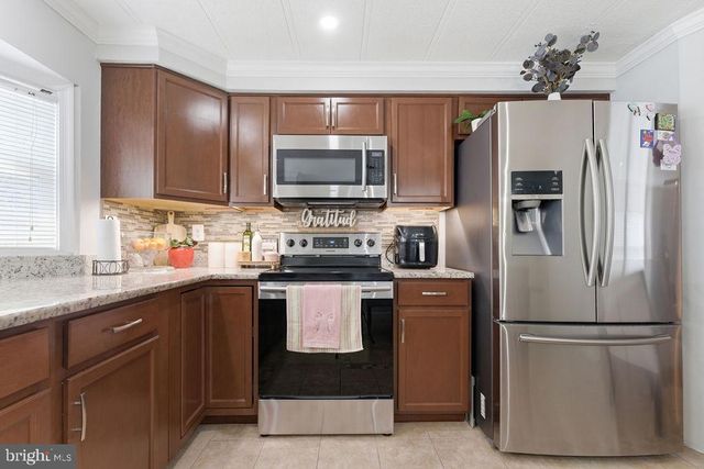 10 RENEE RD, Stafford, VA 22556