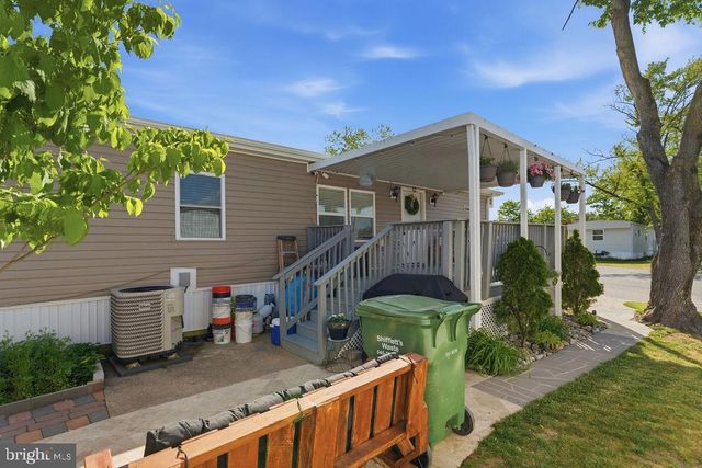 10 RENEE RD, Stafford, VA 22556
