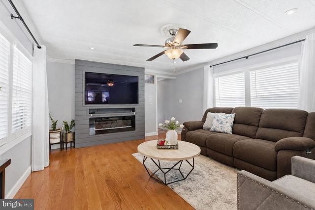 10 RENEE RD, Stafford, VA 22556