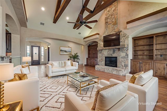 1088 SHADOW LAKES Drive, Wills Point, TX 75169