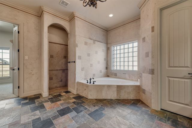 1088 SHADOW LAKES Drive, Wills Point, TX 75169