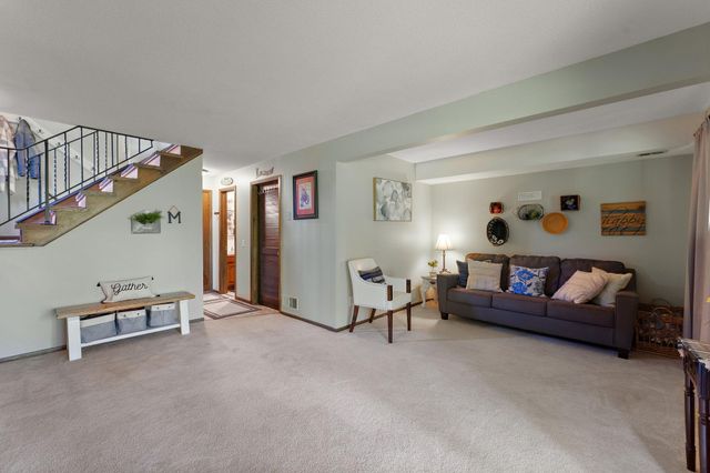 1022 E 145th Street, Burnsville, MN 55337