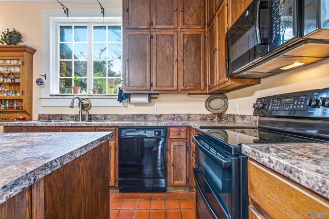 623 Grant Street SE, Decatur, AL 35601