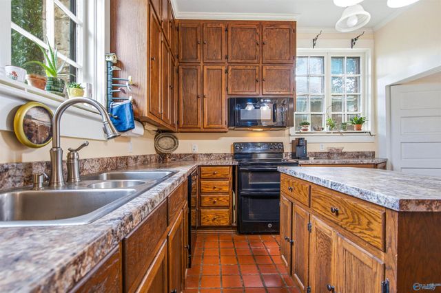623 Grant Street SE, Decatur, AL 35601