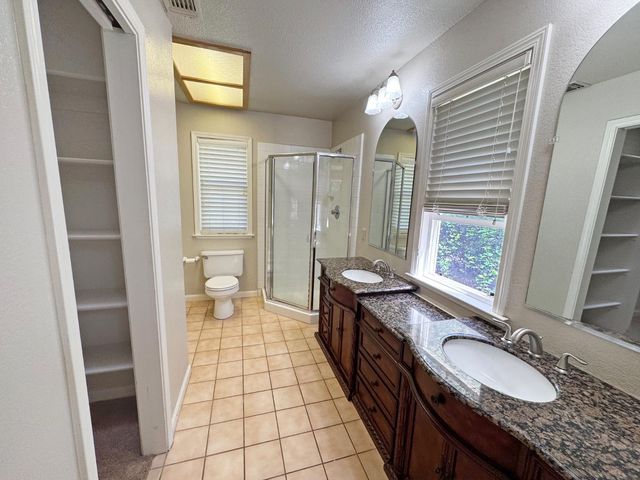 25124 Long Ct, Auburn, CA 95602