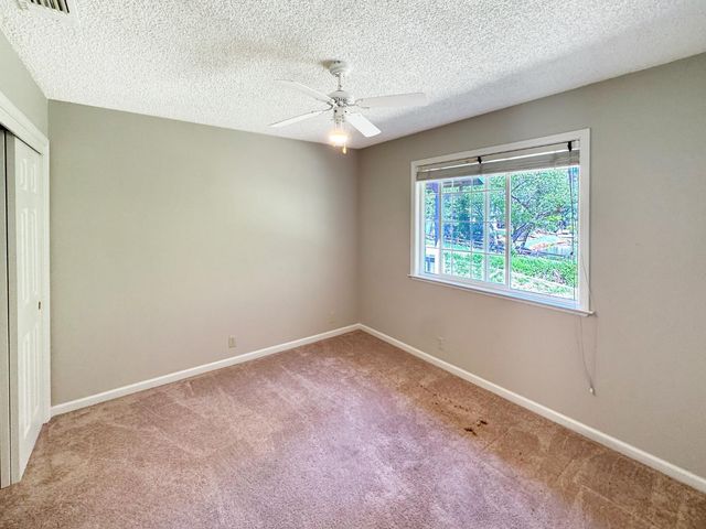 25124 Long Ct, Auburn, CA 95602