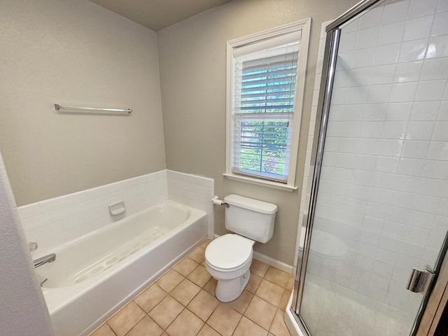 25124 Long Ct, Auburn, CA 95602