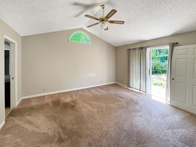 25124 Long Ct, Auburn, CA 95602