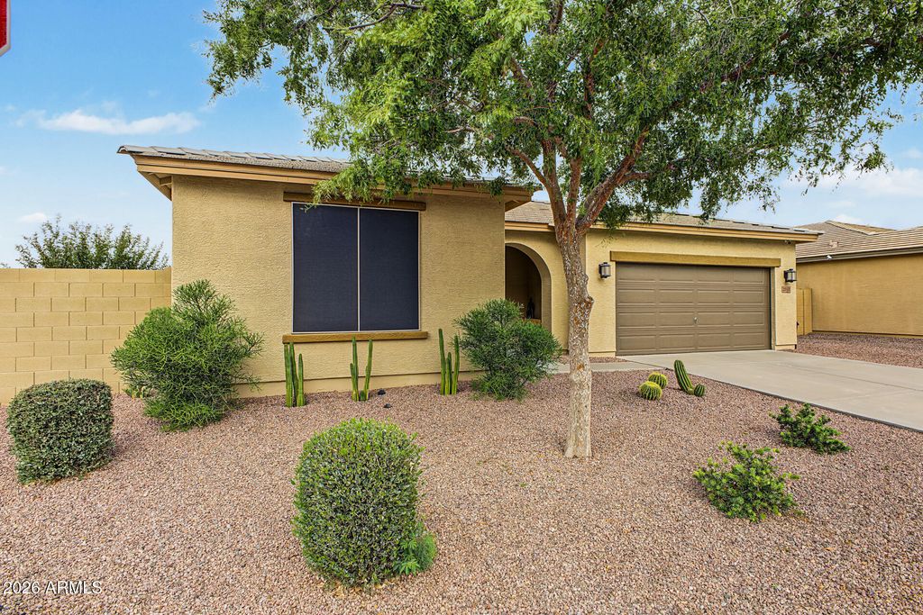 2060 W WRANGLER Way, San Tan Valley, AZ 85144 — exterior