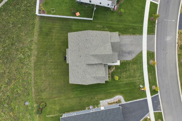 1133 Brighton Circle, Crystal Lake, IL 60012