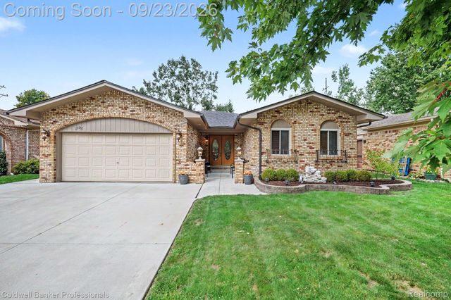 17567 Merryweather Street, Clinton Charter Township, MI 48038