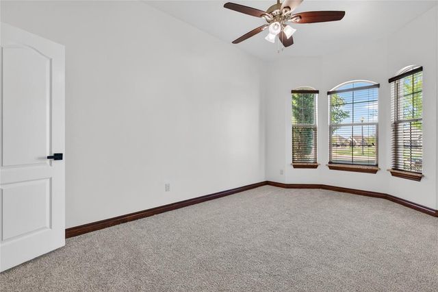 3905 Acoma Drive, Oklahoma City, OK 73160