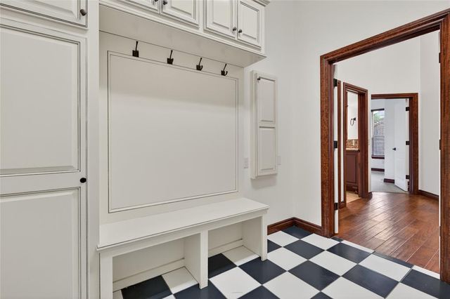 3905 Acoma Drive, Oklahoma City, OK 73160