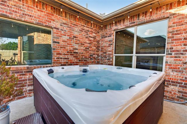 3905 Acoma Drive, Oklahoma City, OK 73160