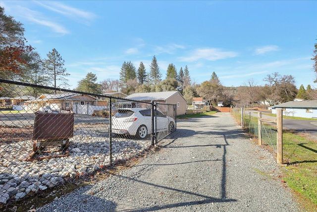 17068 Vintage Dr, Grass Valley, CA 95949