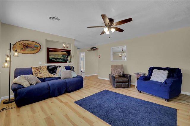 17068 Vintage Dr, Grass Valley, CA 95949