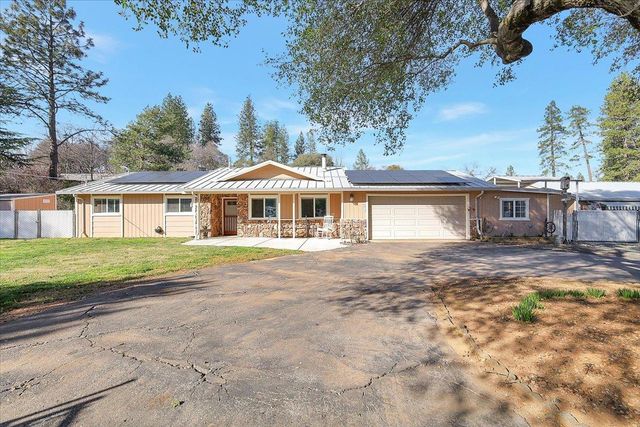 17068 Vintage Dr, Grass Valley, CA 95949