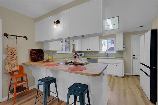 17068 Vintage Dr, Grass Valley, CA 95949