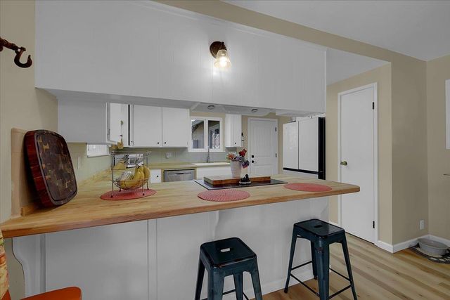 17068 Vintage Dr, Grass Valley, CA 95949