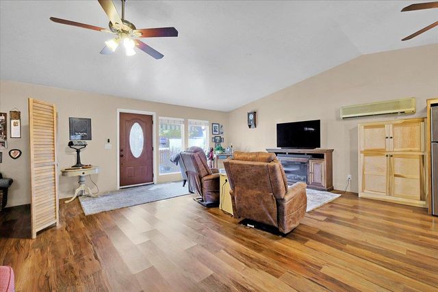 17068 Vintage Dr, Grass Valley, CA 95949