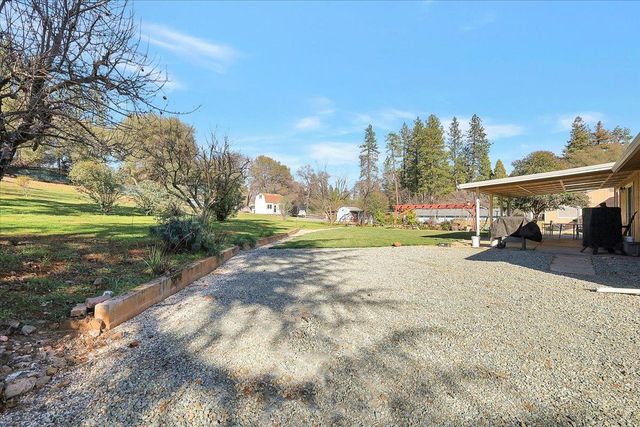 17068 Vintage Dr, Grass Valley, CA 95949