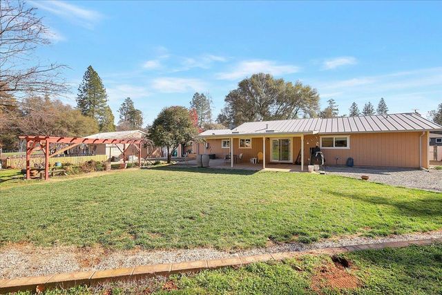 17068 Vintage Dr, Grass Valley, CA 95949