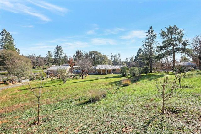 17068 Vintage Dr, Grass Valley, CA 95949
