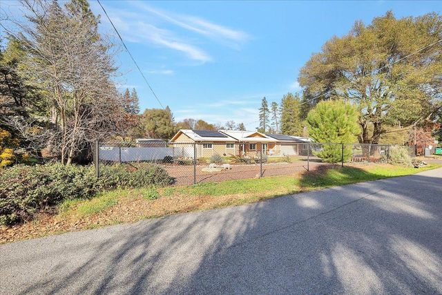 17068 Vintage Dr, Grass Valley, CA 95949