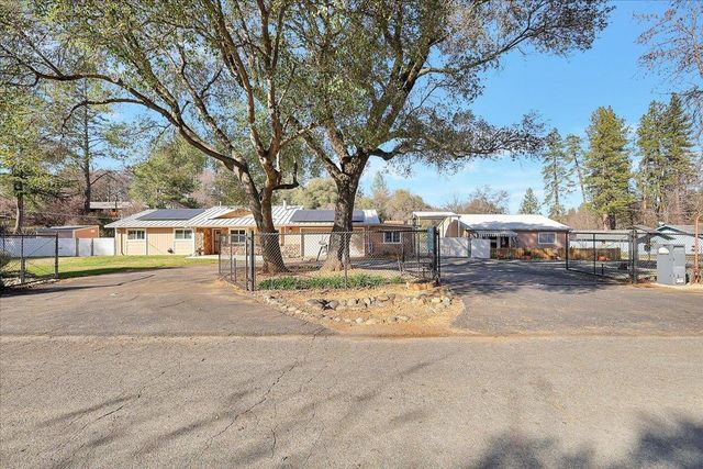 17068 Vintage Dr, Grass Valley, CA 95949