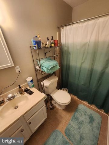 15 S VERBENA TER S, Martinsburg, WV 25404