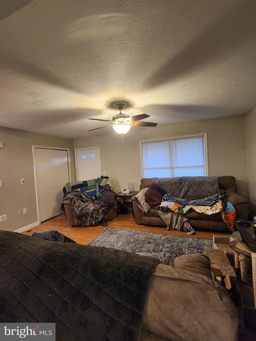 15 S VERBENA TER S, Martinsburg, WV 25404