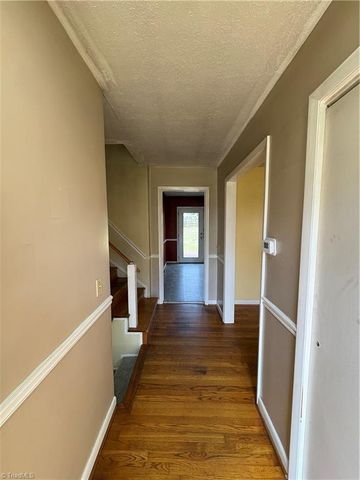 2161 Sallies Lane, Winston-salem, NC 27106