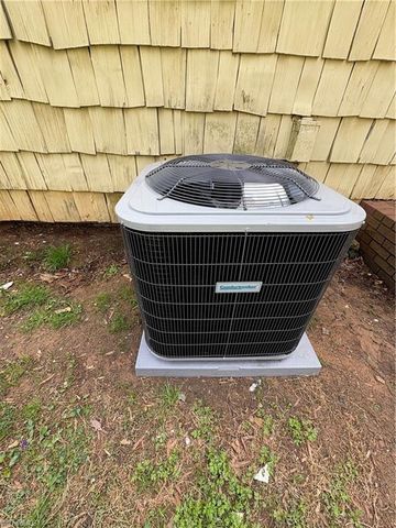 2161 Sallies Lane, Winston-salem, NC 27106