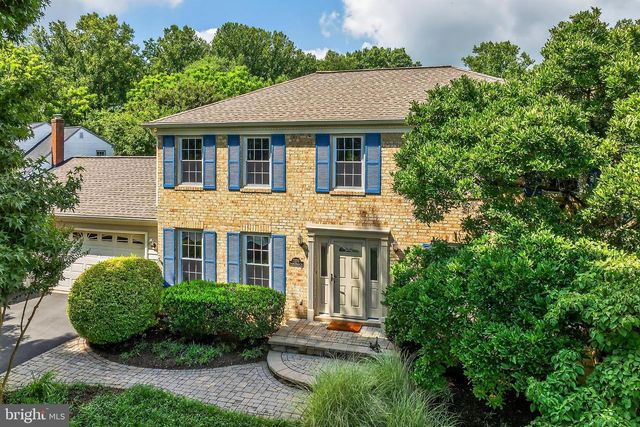 12195 QUEENS BRIGADE DR, Fairfax, VA 22030