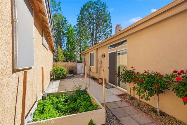 19585 Ironside, Apple Valley, CA 92308