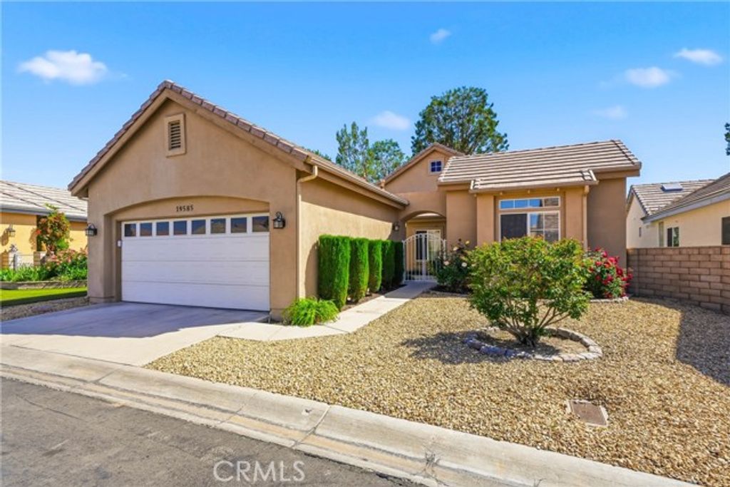19585 Ironside, Apple Valley, CA 92308