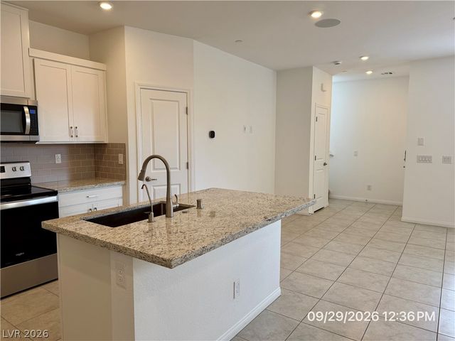 242 Freeport View Place, Henderson, NV 89011