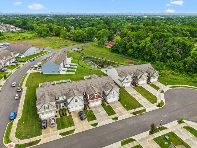 307 Lantern Cir, Gallatin, TN 37066