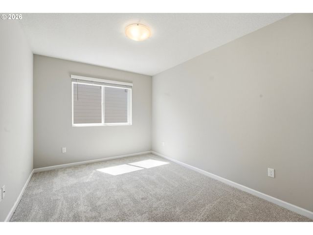 2621 Nw SHADDEN Dr, Mc Minnville, OR 97128