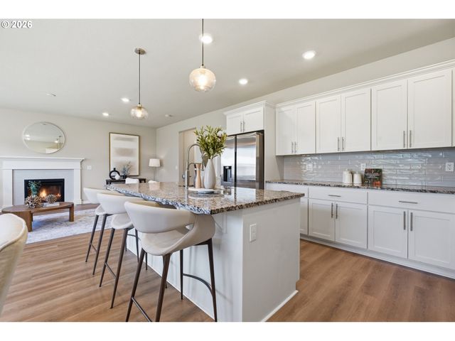 2621 Nw SHADDEN Dr, Mc Minnville, OR 97128