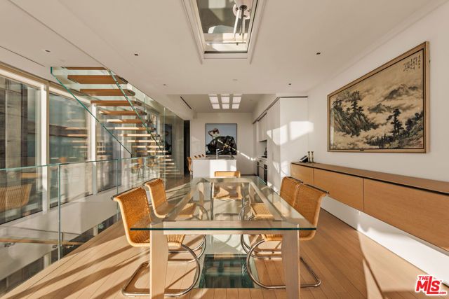 1267 Palisades Beach Road, Santa Monica, CA 90401