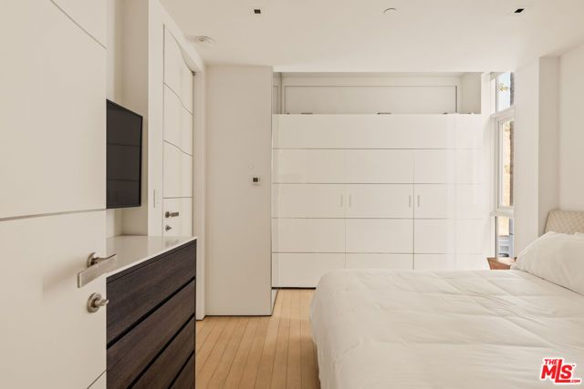 1267 Palisades Beach Road, Santa Monica, CA 90401