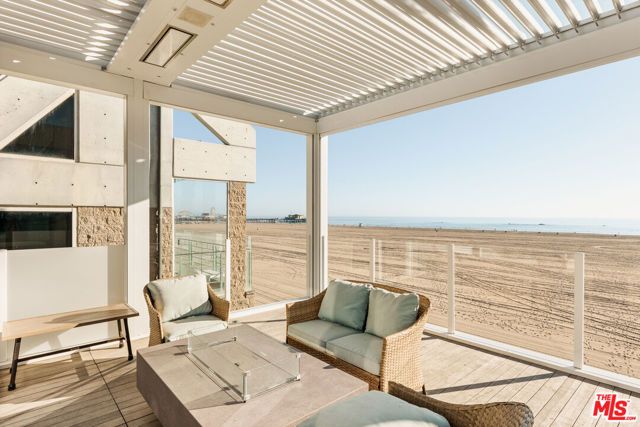 1267 Palisades Beach Road, Santa Monica, CA 90401
