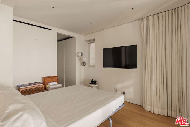 1267 Palisades Beach Road, Santa Monica, CA 90401